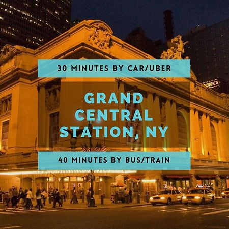 Апартаменты Minutes To Nyc Sleeps 5 Хобокен Экстерьер фото