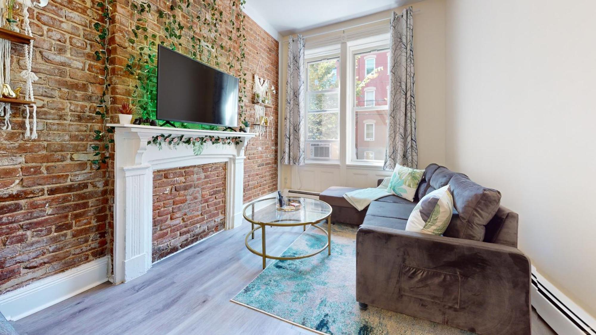 Апартаменты Minutes To Nyc Sleeps 5 Хобокен Экстерьер фото