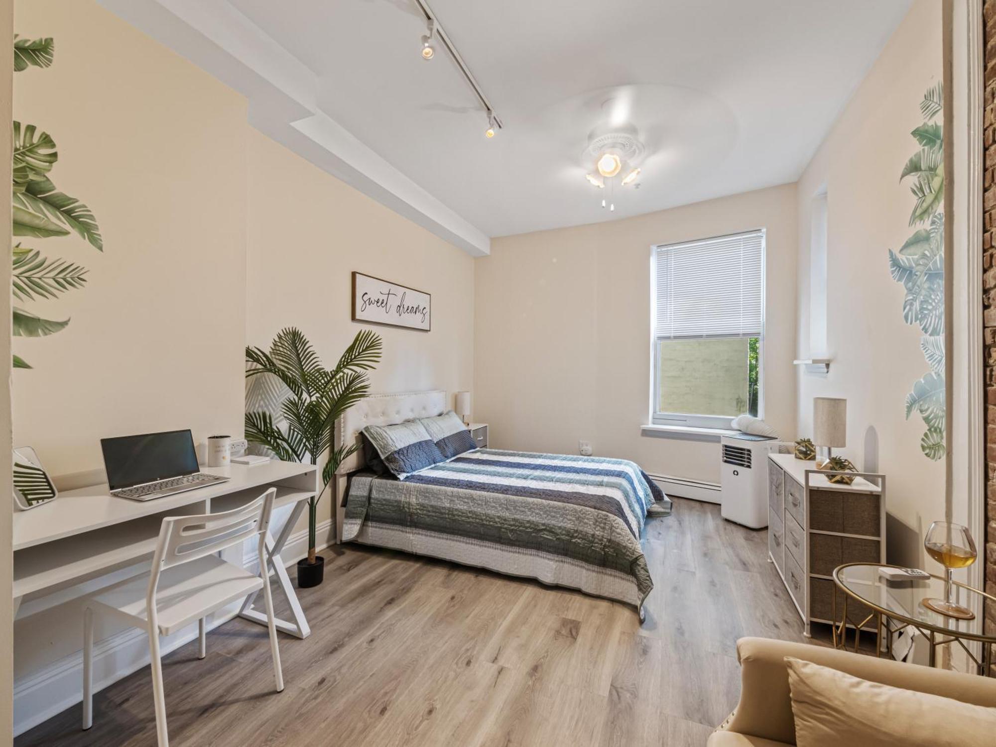 Апартаменты Minutes To Nyc Sleeps 5 Хобокен Экстерьер фото