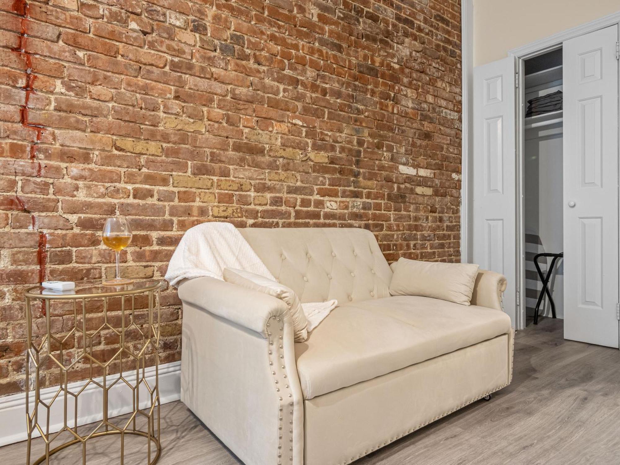 Апартаменты Minutes To Nyc Sleeps 5 Хобокен Экстерьер фото